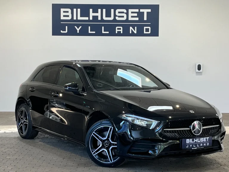 Bilhuset Jylland i Vejle. Nyere, brugte biler. Mercedes A250 e AMG Line Night Edition aut.