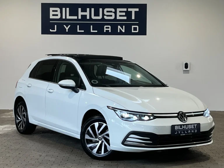 Bilhuset Jylland i Vejle. Nyere, brugte biler. VW Golf VIII eHybrid DSG